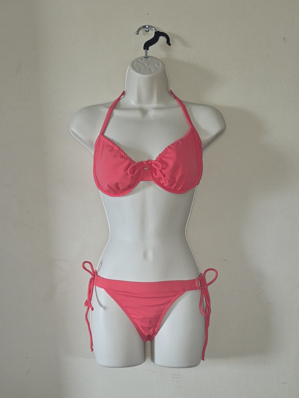 VENUS Hot Pink Balconette Tie-Side Bikini Set NWOT
